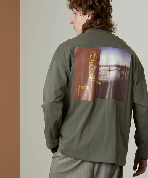 Mark Gonzales（マーク・ゴンザレス）の「Mark Gonzales/マークゴンザレス EMMA CLOTHES別注 ビッグシルエットロゴ刺繍×バックプリント 長袖 Tee（Tシャツ/カットソー・メンズ・ベージュ系その他/グリーン系その他/ホワイト系その他2/ホワイト系その他3/ブラック系その他2/ブラック系その他3/ベージュ系その他2/ベージュ系その他3/グリーン系その他2/グリーン系その他3/ホワイト系その他/ブラック系その他/ホワイト系その他4/ブルー系その他/ブルー/ダークグレー/グレー系その他/ブラック系その他4・M/L）」の16枚目の写真