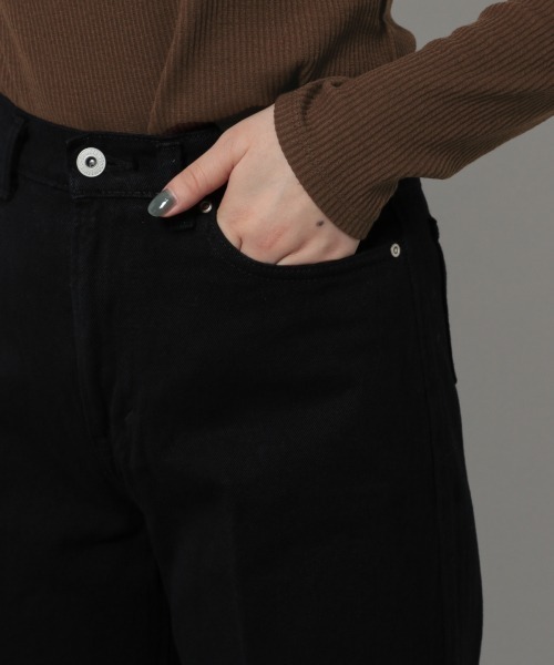 PAGEBOY（ページボーイ）の「【SOMETHING × PAGEBOY】別注DOLL FLARE（デニムパンツ・レディース・ブラック/インディゴブルー・25inch/26inch）」の4枚目の写真