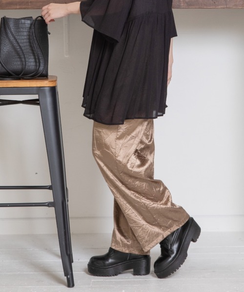 Mysa&Liina（ミーサリーナ）の「サテンパンツ（その他パンツ・レディース・グリーン/ブラウン/ベージュ・M）」の2枚目の写真
