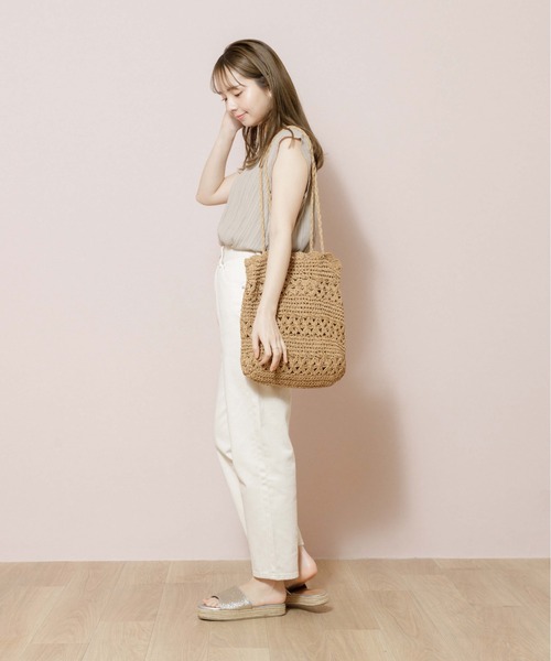 flower(フラワー)の「マインデニムパンツ3(デニムパンツ・レディース・アイボリー/ブラック・SMALL/MEDIUM)」の16枚目の写真