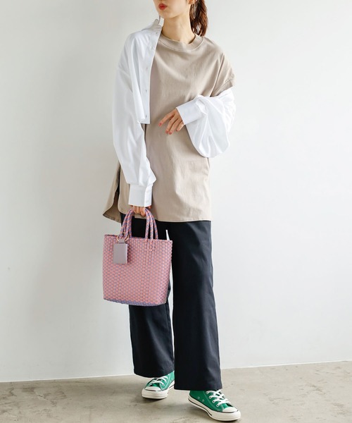 GeeRA（ジーラ）の「【新色追加】綿100％フレンチスリーブオーバーサイズＴシャツ（Tシャツ/カットソー・レディース・ベージュ/オレンジ/オフホワイト/ブラック/カーキ/パープル/ピンク/ブルー/ホワイト系その他・LARGE/SMALL/MEDIUM/X-LARGE/XX-LARGE）」の13枚目の写真