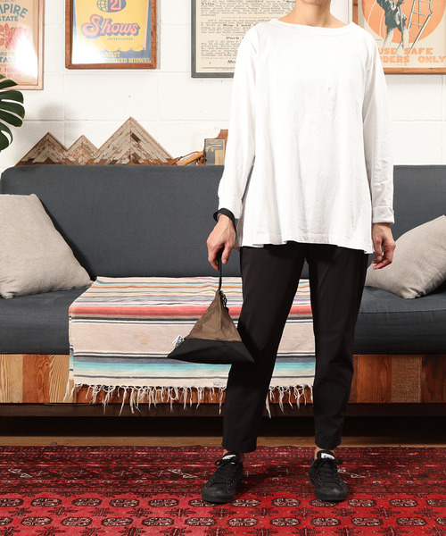 Drifter(ドリフター)の「TETRA POUCH/テトラポーチ(ハンドバッグ・レディース・ブラック×ブラック/ダークブラウン系1/ベージュ×ブラック/レオパード・FREE)」の3枚目の写真