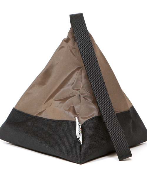 Drifter(ドリフター)の「TETRA POUCH/テトラポーチ(ハンドバッグ・レディース・ブラック×ブラック/ダークブラウン系1/ベージュ×ブラック/レオパード・FREE)」の9枚目の写真