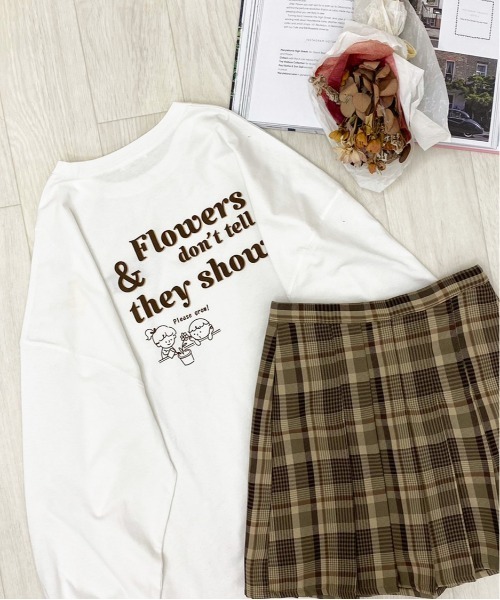 apres jour（アプレジュール）の「アソートビッグスリットロンT【ZOZOTOWN限定アイテム】（Tシャツ/カットソー・レディース・オフホワイト/ホワイト系その他/ホワイト系その他3/アイボリー/ブラック系その他/ミント/ダークブルー/ブラック/ラベンダー/ホワイト系その他2・フリー/X-LARGE）」の16枚目の写真