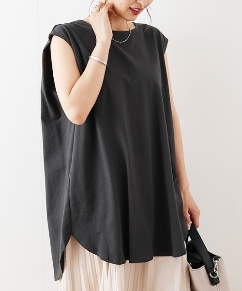 Futier land(フューティアランド)の「アームカバータックタンクトップ(Tシャツ/カットソー・レディース・モカ/チャコールグレー/ホワイト/グレイッシュベージュ/ブラック/オレンジ系その他・MEDIUM)」の5枚目の写真
