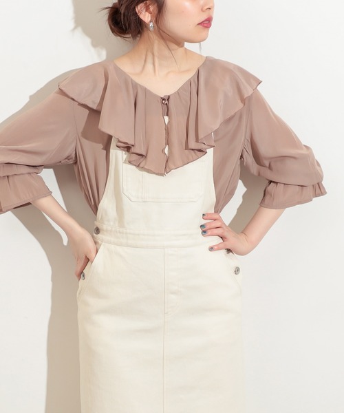 natural couture(ナチュラルクチュール)の「ラッフルVネックキャンディスリーブブラウス(シャツ/ブラウス・レディース・ブラック/ベージュ/オフホワイト・FREE)」の20枚目の写真