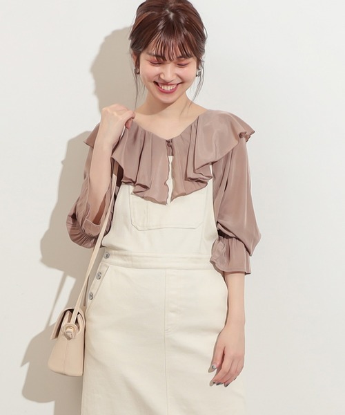 natural couture(ナチュラルクチュール)の「ラッフルVネックキャンディスリーブブラウス(シャツ/ブラウス・レディース・ブラック/ベージュ/オフホワイト・FREE)」の17枚目の写真