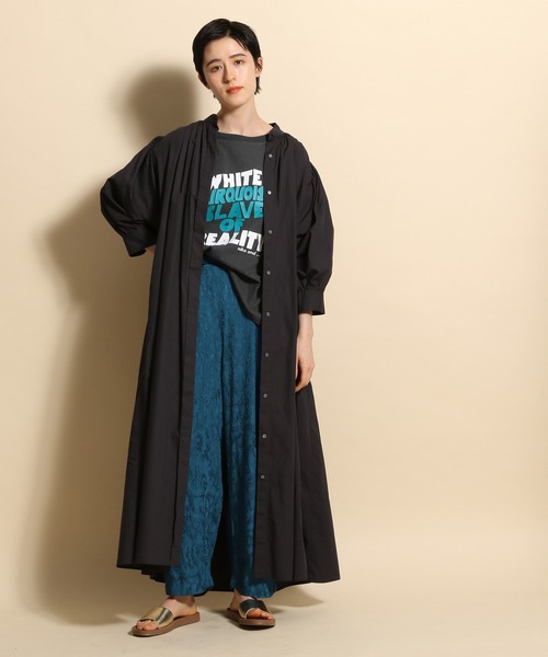 niko and...（ニコアンド）の「ジャケライクプリントTシャツ（Tシャツ/カットソー・レディース・ホワイト/ブラック/ベージュ・MEDIUM/LARGE）」の14枚目の写真