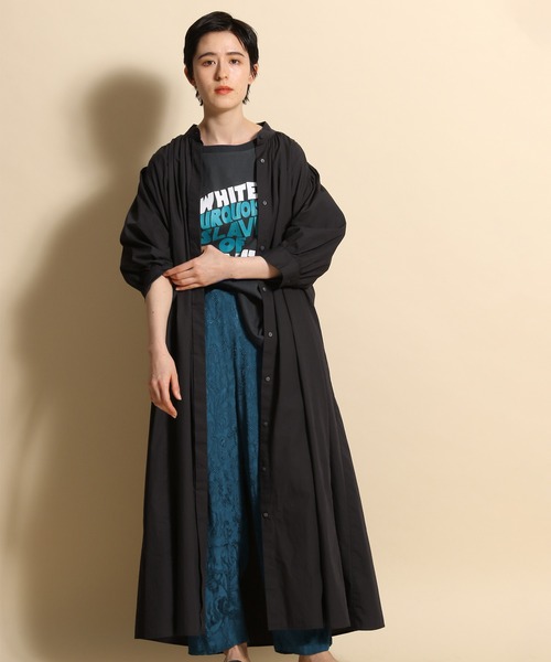 niko and...（ニコアンド）の「ジャケライクプリントTシャツ（Tシャツ/カットソー・レディース・ホワイト/ブラック/ベージュ・MEDIUM/LARGE）」の21枚目の写真