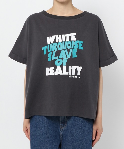 niko and...（ニコアンド）の「ジャケライクプリントTシャツ（Tシャツ/カットソー・レディース・ホワイト/ブラック/ベージュ・MEDIUM/LARGE）」の7枚目の写真