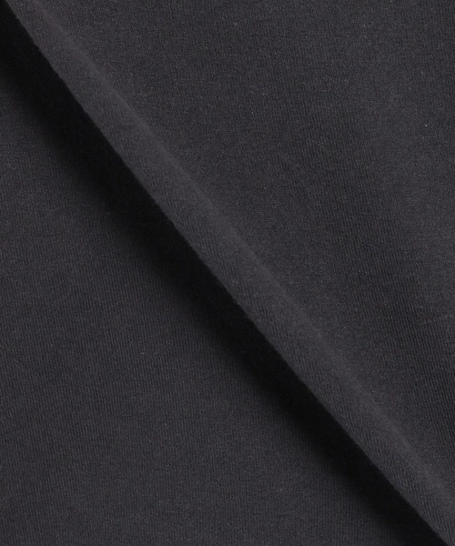 niko and...（ニコアンド）の「ジャケライクプリントTシャツ（Tシャツ/カットソー・レディース・ホワイト/ブラック/ベージュ・MEDIUM/LARGE）」の6枚目の写真