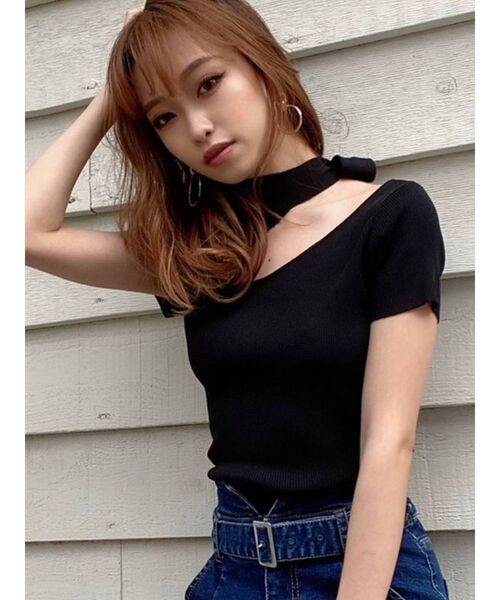 RESEXXY（リゼクシー）の「バックネックリボンニットトップス（ニット/セーター・レディース・ホワイト/ピンク/ブラック・FREE）」の3枚目の写真