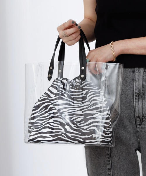 COLONY 2139（コロニートゥーワンスリーナイン）の「巾着付きクリアトートバッグ（トートバッグ・レディース・ホワイト/ブラック/ブラウン/クリア・FREE）」の4枚目の写真