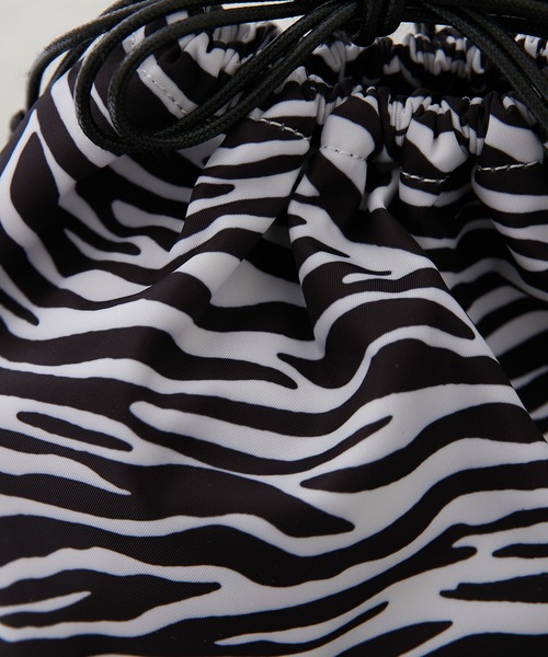 COLONY 2139（コロニートゥーワンスリーナイン）の「巾着付きクリアトートバッグ（トートバッグ・レディース・ホワイト/ブラック/ブラウン/クリア・FREE）」の14枚目の写真