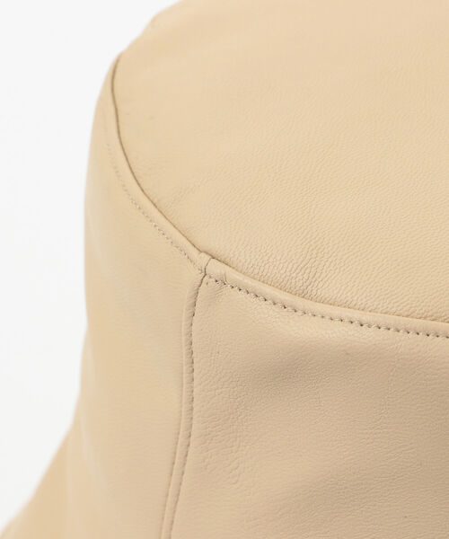 Ray BEAMS（レイビームス）の「Ray BEAMS / フェイク レザー チューリップ ハット（ハット・レディース・ブラック/ベージュ/オリーブ・ONE SIZE）」の10枚目の写真
