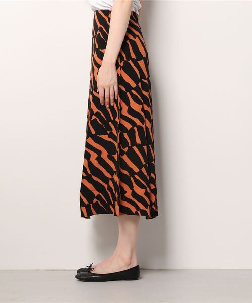 marimekko（マリメッコ）の「Kiikari / Aarnimetsa skirt（スカート・レディース・オレンジ・36/34）」の6枚目の写真