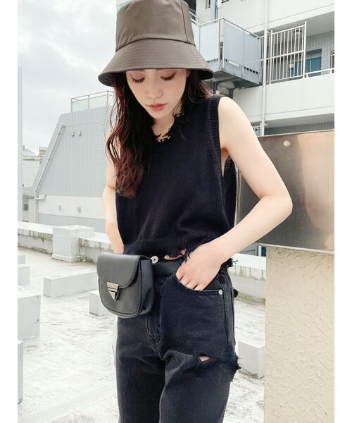 GYDA（ジェイダ）の「Vネックグラインダーニットベスト（ベスト・レディース・ブラック/ベージュ・FREE）」の12枚目の写真