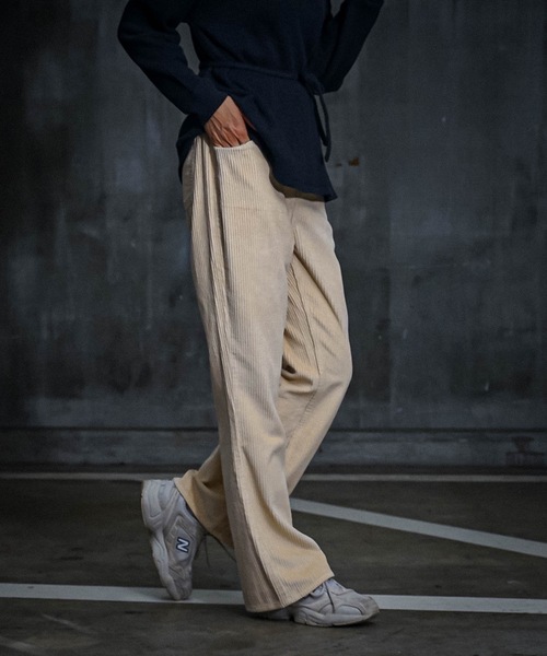 roial（ロイアル）の「PANTS/ROIAL(ロイアル)ロングパンツ（その他パンツ・レディース・アイボリー/キャメル・MEDIUM/SMALL）」の5枚目の写真