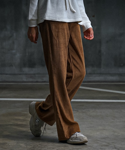 roial（ロイアル）の「PANTS/ROIAL(ロイアル)ロングパンツ（その他パンツ・レディース・アイボリー/キャメル・MEDIUM/SMALL）」の11枚目の写真