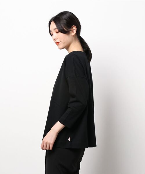 Traditional Weatherwear(トラディショナルウェザーウェア)の「BMB SHIRT LONG(Tシャツ/カットソー・レディース・ブラック/ダークベージュ・S)」の5枚目の写真