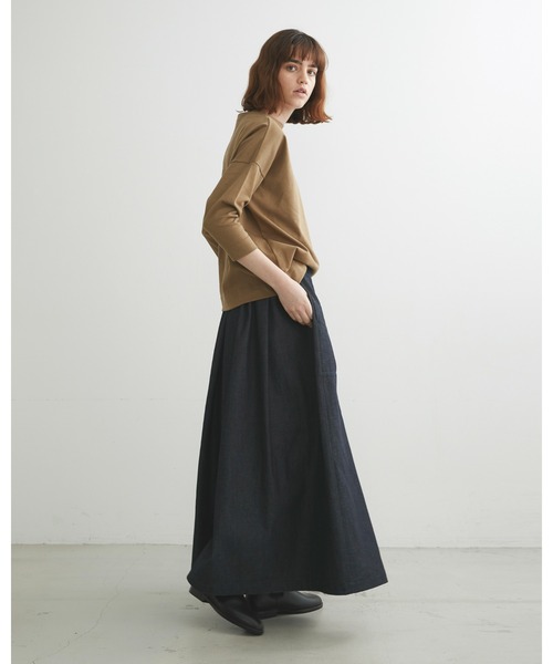 Traditional Weatherwear(トラディショナルウェザーウェア)の「BMB SHIRT LONG(Tシャツ/カットソー・レディース・ブラック/ダークベージュ・S)」の7枚目の写真