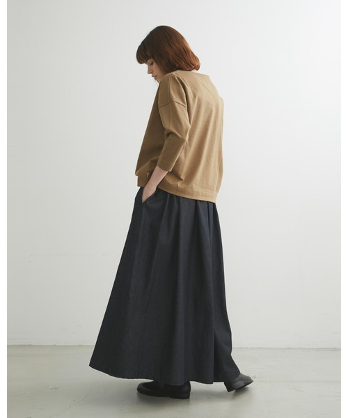 Traditional Weatherwear(トラディショナルウェザーウェア)の「BMB SHIRT LONG(Tシャツ/カットソー・レディース・ブラック/ダークベージュ・S)」の9枚目の写真