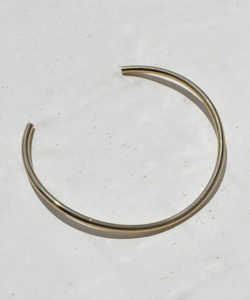 GOLDY（ゴールディ）の「ラウンド カーブ ネックカフ（ネックレス・レディース・シルバー/ゴールド・FREE）」の5枚目の写真