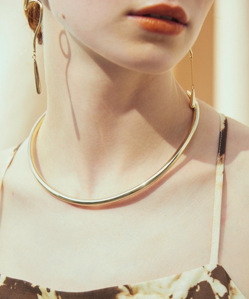 GOLDY（ゴールディ）の「ラウンド カーブ ネックカフ（ネックレス・レディース・シルバー/ゴールド・FREE）」の13枚目の写真