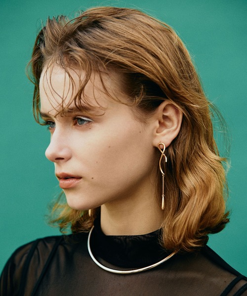 GOLDY（ゴールディ）の「ラウンド カーブ ネックカフ（ネックレス・レディース・シルバー/ゴールド・FREE）」の17枚目の写真