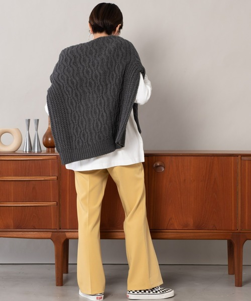 Auntie Rosa Holiday(アンティローザホリデー)の「センタープレスフレアスラックス(スラックス・レディース・ブラック/ネイビー/アイボリー/イエロー・SMALL/MEDIUM)」の6枚目の写真