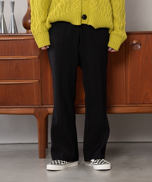 Auntie Rosa Holiday(アンティローザホリデー)の「センタープレスフレアスラックス(スラックス・レディース・ブラック/ネイビー/アイボリー/イエロー・SMALL/MEDIUM)」の21枚目の写真