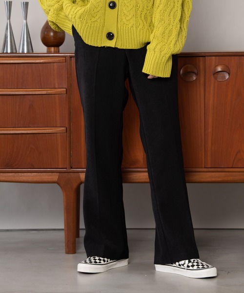 Auntie Rosa Holiday(アンティローザホリデー)の「センタープレスフレアスラックス(スラックス・レディース・ブラック/ネイビー/アイボリー/イエロー・SMALL/MEDIUM)」の14枚目の写真