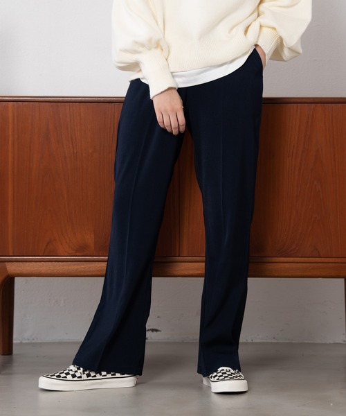 Auntie Rosa Holiday(アンティローザホリデー)の「センタープレスフレアスラックス(スラックス・レディース・ブラック/ネイビー/アイボリー/イエロー・SMALL/MEDIUM)」の17枚目の写真