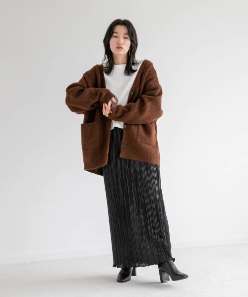 LOWRYS FARM（ローリーズファーム）の「ミドルＶネックカーディガンＬＳ　237845（カーディガン/ボレロ・レディース・グレー/グリーン/ブラック系その他/ブラウン系その他/ブラウン/ベージュ/ピンク・FREE）」の14枚目の写真