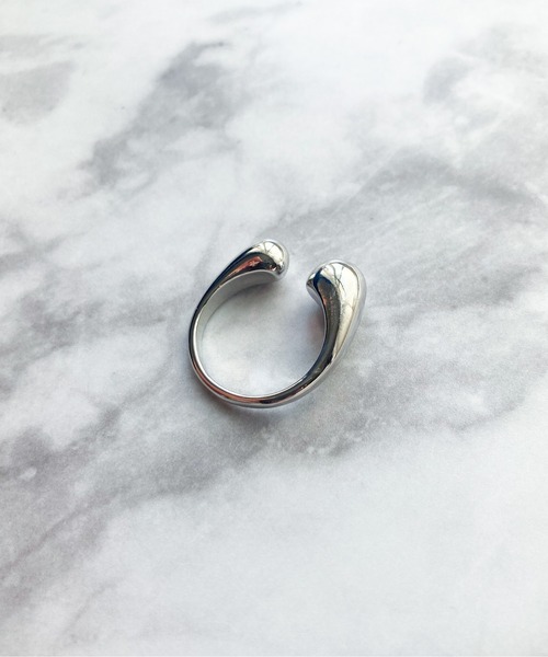 yu-ka（ユーカ）の「YU-KA : ドロップリング（リング・レディース・ゴールド/シルバー・FREE）」の4枚目の写真