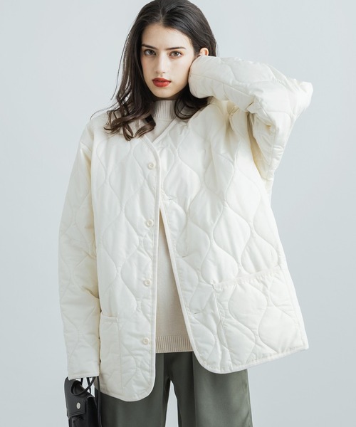 Rocky Monroe（ロッキーモンロー）の「オーバーサイズ 中綿ノーカラーミリタリージャケット フェイクレザー / コーデュロイ / ポリ（ダウンジャケット/コート・メンズ・ブラック/ベージュ/オフホワイト/オリーブ/ブラック系・M/L/XL）」の2枚目の写真