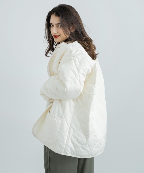 Rocky Monroe（ロッキーモンロー）の「オーバーサイズ 中綿ノーカラーミリタリージャケット フェイクレザー / コーデュロイ / ポリ（ダウンジャケット/コート・メンズ・ブラック/ベージュ/オフホワイト/オリーブ/ブラック系・M/L/XL）」の8枚目の写真