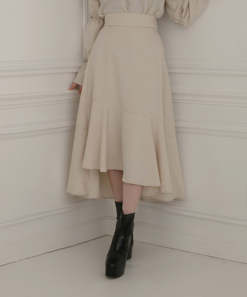 ANDGEEBEE（アンジービー）の「ジャガードラッフルフレアスカート（スカート・レディース・ブラック/ベージュ・MEDIUM）」の2枚目の写真