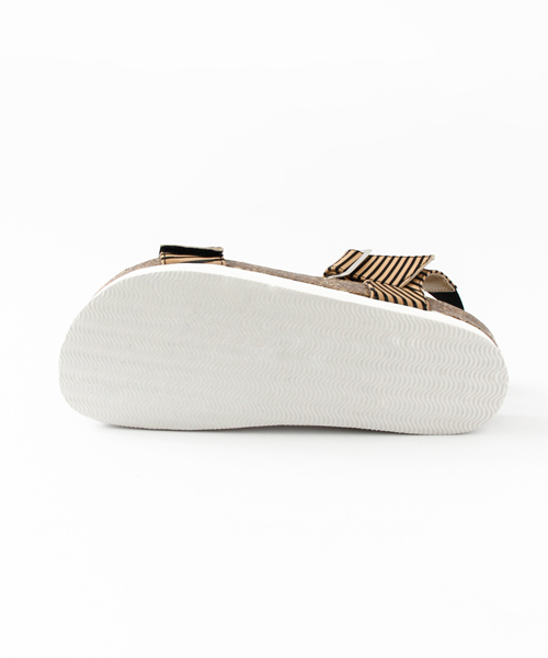 SENSE OF PLACE by URBAN RESEARCH（センスオブプレイスバイアーバンリサーチ）の「 ストライプサンダル（サンダル・レディース・ホワイト×ブラック/グレー系その他/ベージュ系その他・36/37/38）」の5枚目の写真