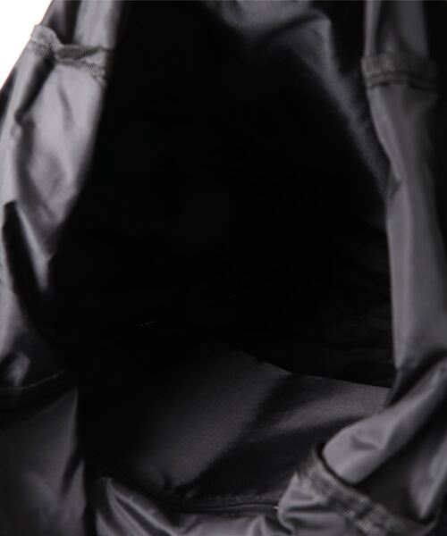 Fun & Daily（ファンアンドデイリー）の「F&D : Nylon Large Backpack（バックパック/リュック・メンズ・ブラック・FREE）」の2枚目の写真