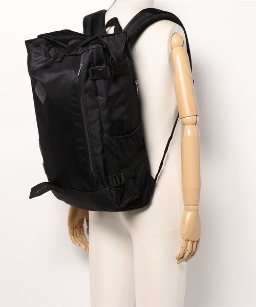 Fun & Daily（ファンアンドデイリー）の「F&D : Nylon Large Backpack（バックパック/リュック・メンズ・ブラック・FREE）」の3枚目の写真