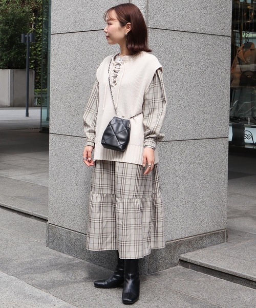 KOBE LETTUCE（コウベレタス）の「前後2WAYティアードワンピース（ワンピース・レディース・ネイビー/ピンク系その他/ダークカーキ/ブラック系/ベージュ系・MEDIUM/LONG）」の10枚目の写真