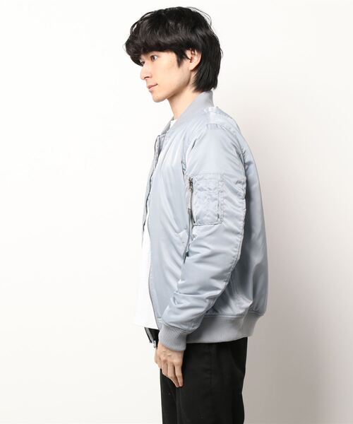 Right-on（ライトオン）の「ライトツイルＭＡ−１（MA-1・メンズ・グレー/ブラック/ネイビー/オリーブ・XL/L/M）」の6枚目の写真