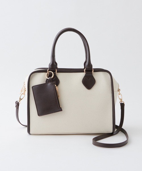 natural couture（ナチュラルクチュール）の「バイカラーボストンバッグ（ボストンバッグ・レディース・アイボリー/ブラック/ブラウン・FREE）」の3枚目の写真
