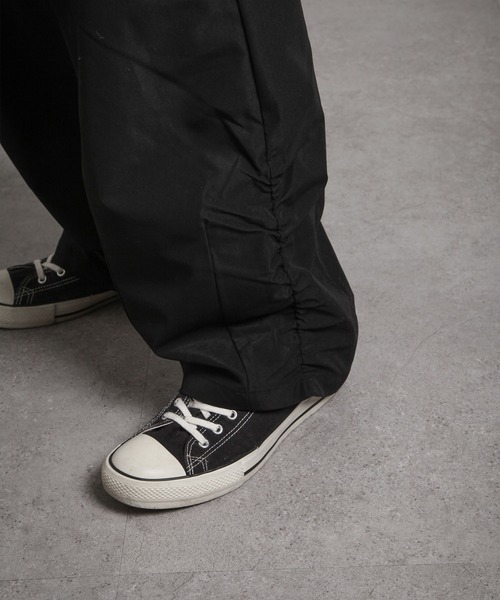 UNCORD（アンコード）の「【UNCORD】BALLOON WIDE LOOSER CARGOPANTS/バルーンワイドルーザー　カーゴパンツ（カーゴパンツ・メンズ・ブラック/カーキ/ベージュ・MEDIUM/LARGE/X-LARGE）」の10枚目の写真