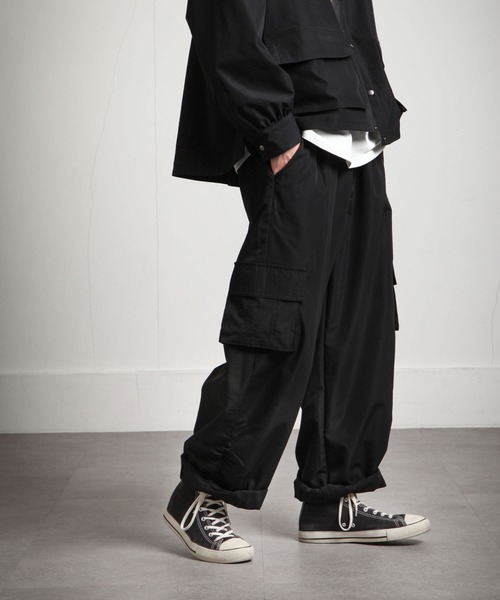 UNCORD（アンコード）の「【UNCORD】BALLOON WIDE LOOSER CARGOPANTS/バルーンワイドルーザー　カーゴパンツ（カーゴパンツ・メンズ・ブラック/カーキ/ベージュ・MEDIUM/LARGE/X-LARGE）」の9枚目の写真