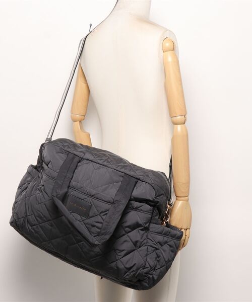 MARC JACOBS（マークジェイコブス）の「【オンライン限定】QUILTED NYLON LARGE WEEKENDER/キルテッド ナイロン ラージ ウィークエンダー（ボストンバッグ・レディース・その他・ONE SIZE）」の7枚目の写真