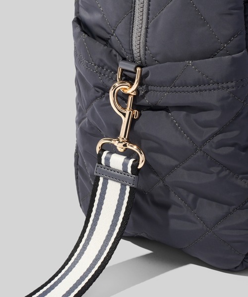 MARC JACOBS（マークジェイコブス）の「【オンライン限定】QUILTED NYLON LARGE WEEKENDER/キルテッド ナイロン ラージ ウィークエンダー（ボストンバッグ・レディース・その他・ONE SIZE）」の4枚目の写真