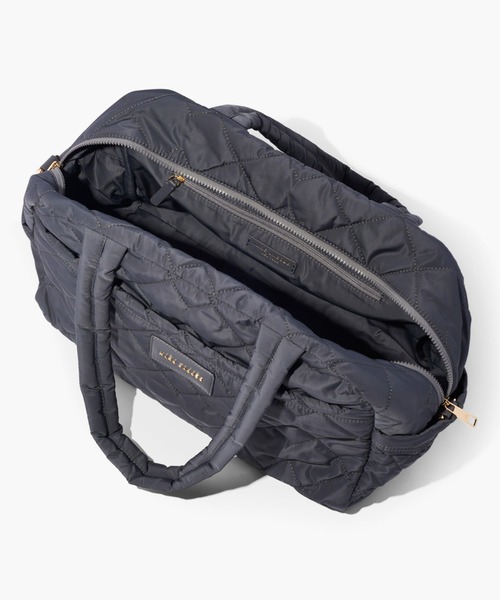 MARC JACOBS（マークジェイコブス）の「【オンライン限定】QUILTED NYLON LARGE WEEKENDER/キルテッド ナイロン ラージ ウィークエンダー（ボストンバッグ・レディース・その他・ONE SIZE）」の11枚目の写真