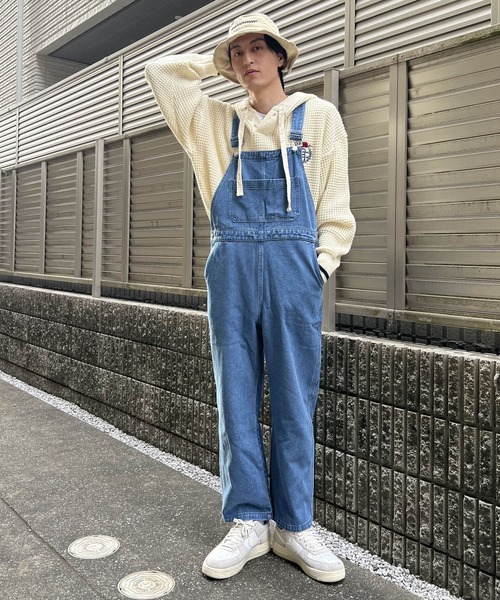 HEYUMM（ヘユム）の「オーバーサイズルーズデニムサロペット（サロペット/オーバーオール・レディース・ブラック/インディゴブルー/ライトインディゴブルー・ONE）」の9枚目の写真